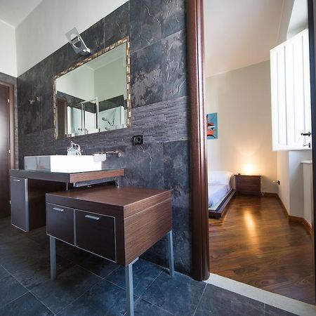 Domus Regis Bed & Breakfast Cagliari Bagian luar foto